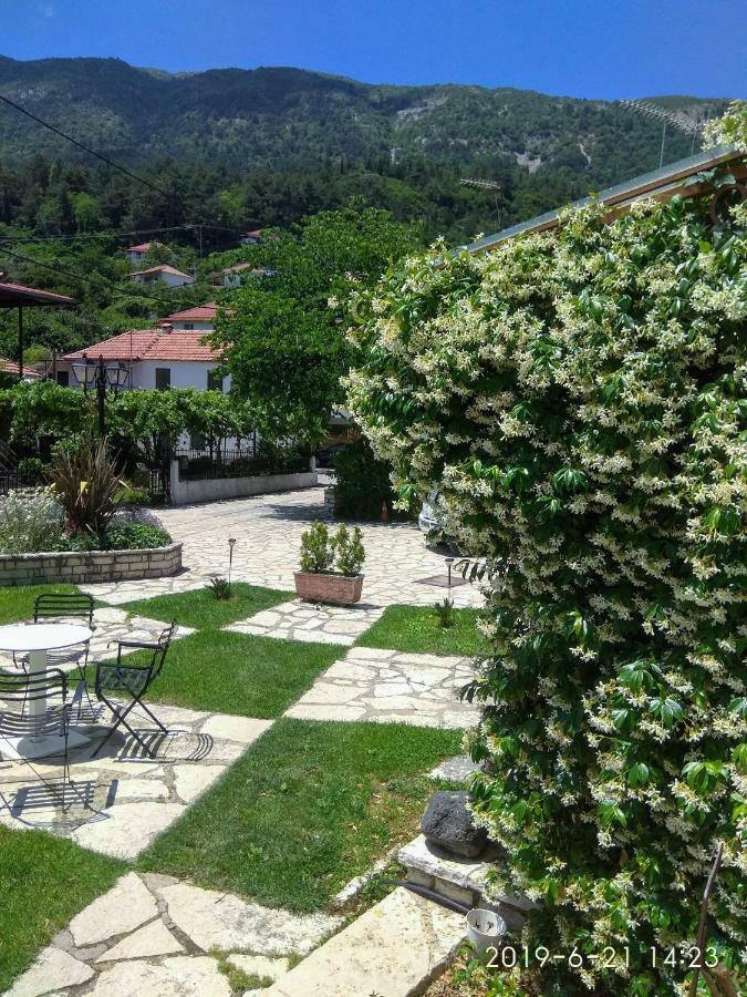 Nisista Lodge Mountain View Rodavgi Extérieur photo